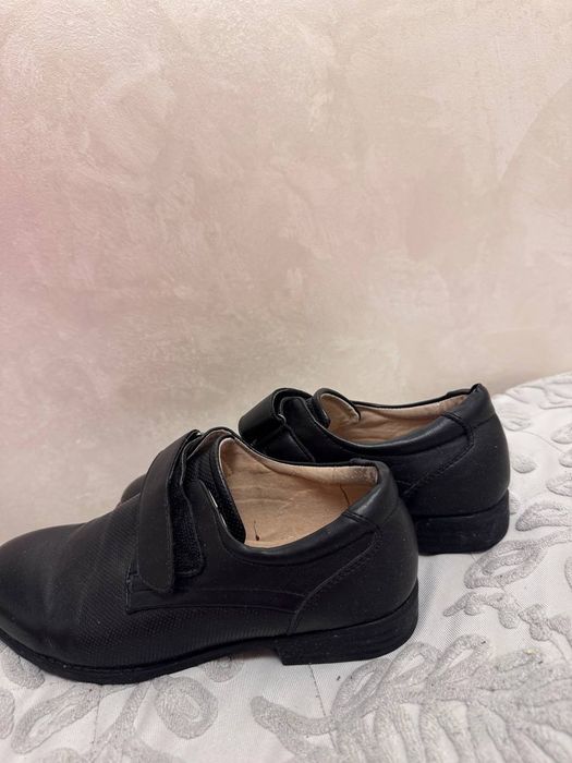 черные туфли Makfly 03-276-861 с застежками-липучками ,36 размер