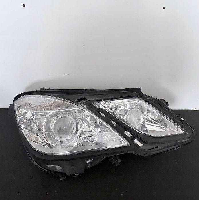 lampa prawa reflektor prawy mercedes w212 bi xenon + led skrętny hella