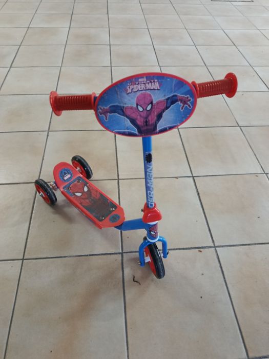Trotinete SpiderMan