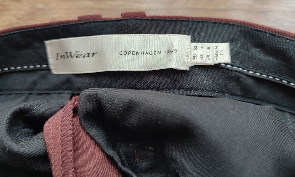 Klasyczne spodnie marki In Wear