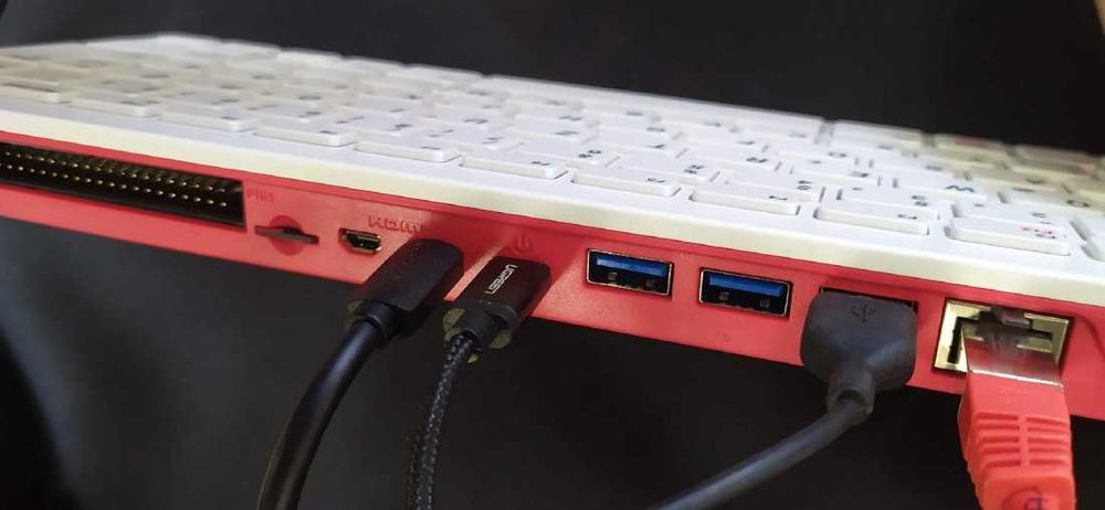 Raspberry Pi 400 Kit PT, Windows 10, Keyboard and Portuguese Manual64283964505346122