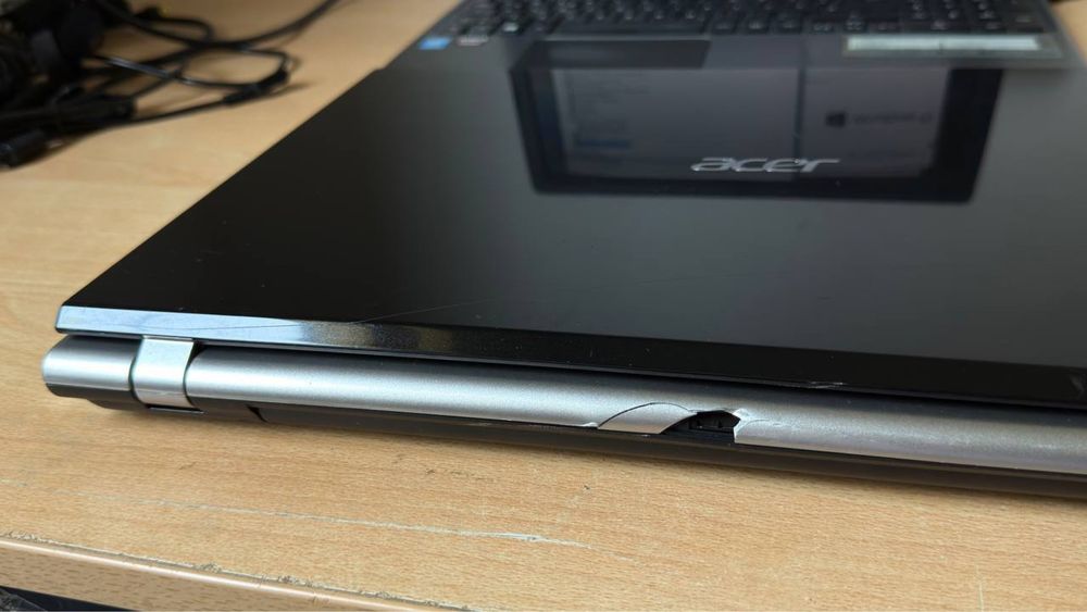 Ноутбук Acer Aspire V3-771G / 17,3″ / Core i5 / 8 ГБ / HDD 250 ГБ / GeForce GT 710M 2 ГБ