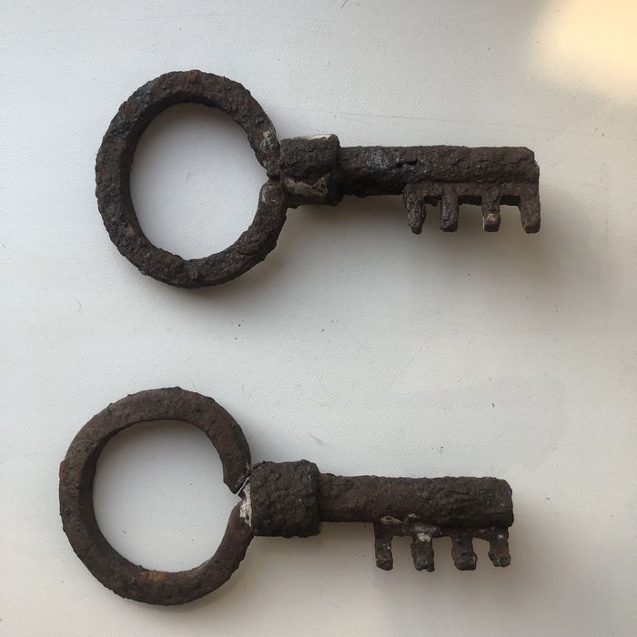 Ключі старі артефакти