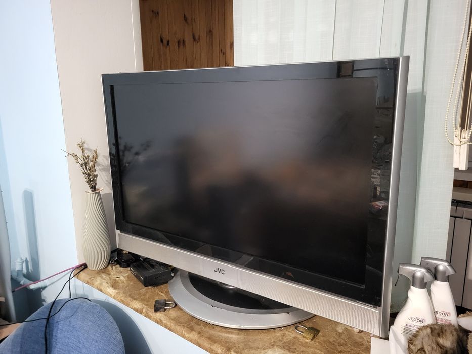 Телевізор JVC 40"