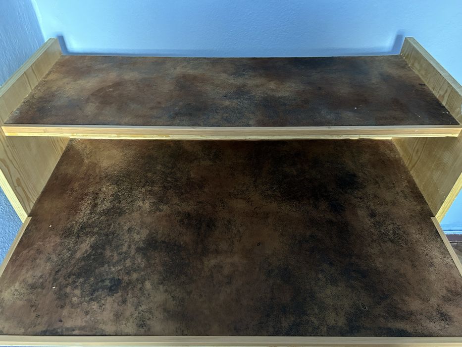 Escritorio em bom estado