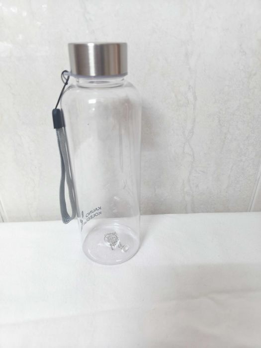 Garrafa reutilizável transparente *NOVA*
