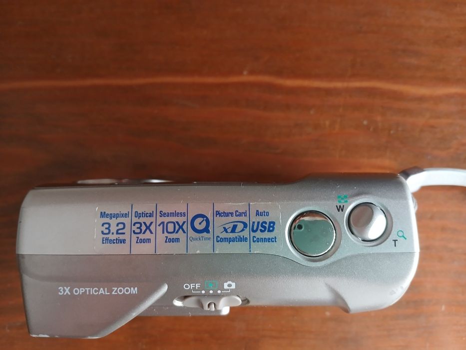 Máquina fotográfica marca Olympus