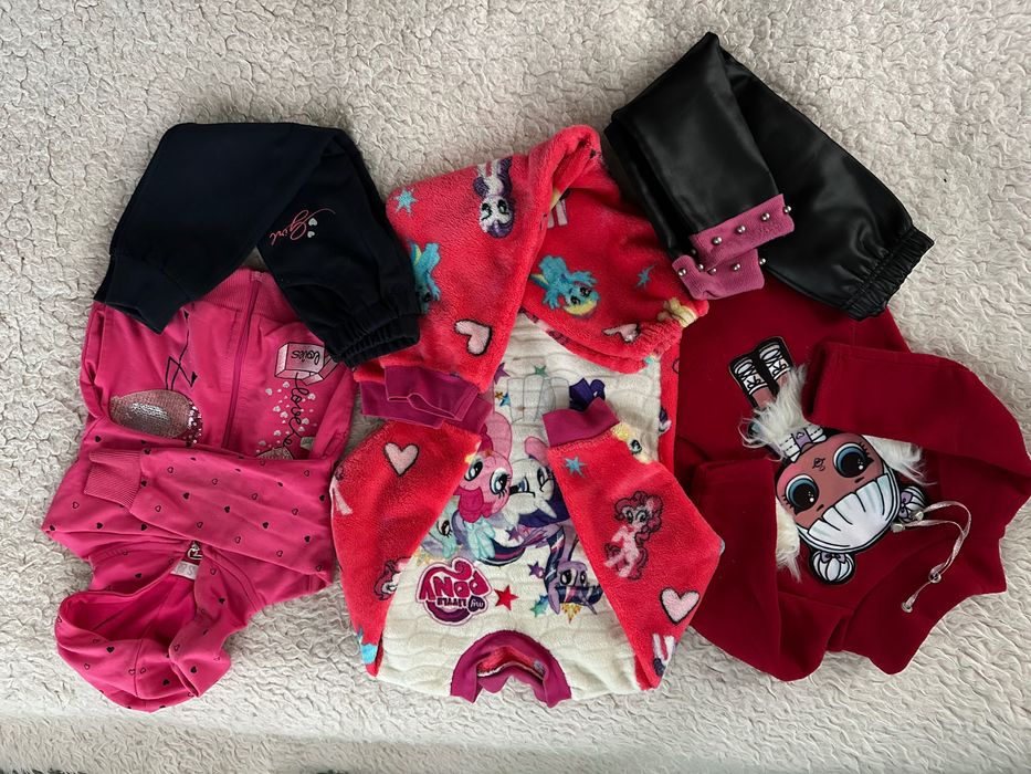 Дитячі речі на дівчинку 1,5-2 роки