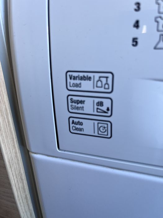 Maquina Lavar Hotpoint FMG823 8Kg