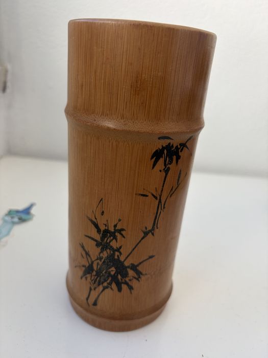 Porta-canetas em bambu ou vaso de flores