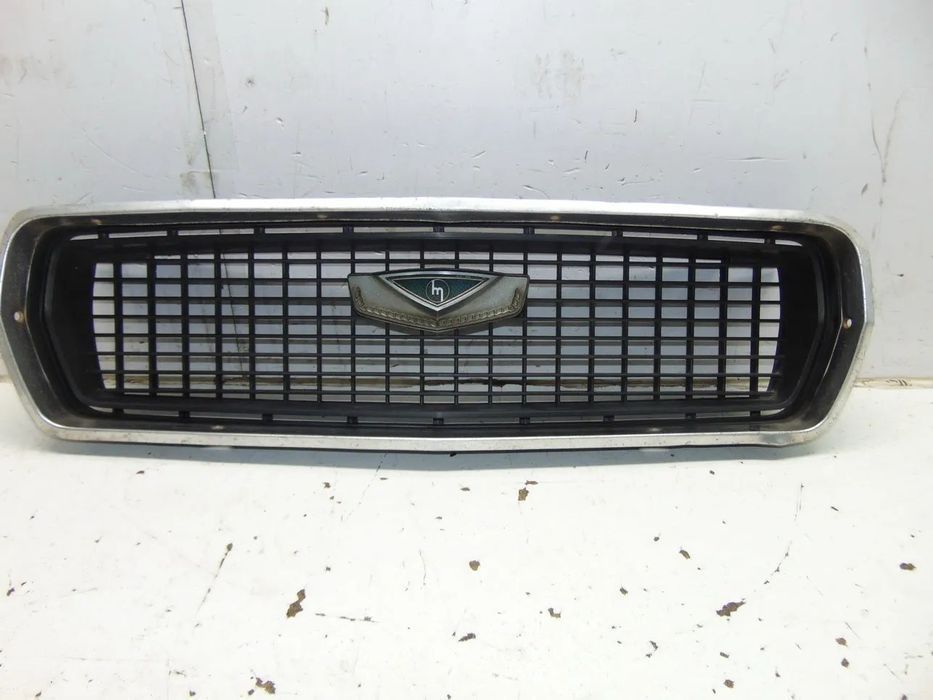Mazda 818 grelha " usado em bom estado " para venda