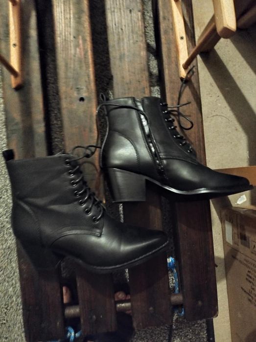 Sprzedam buty damskie