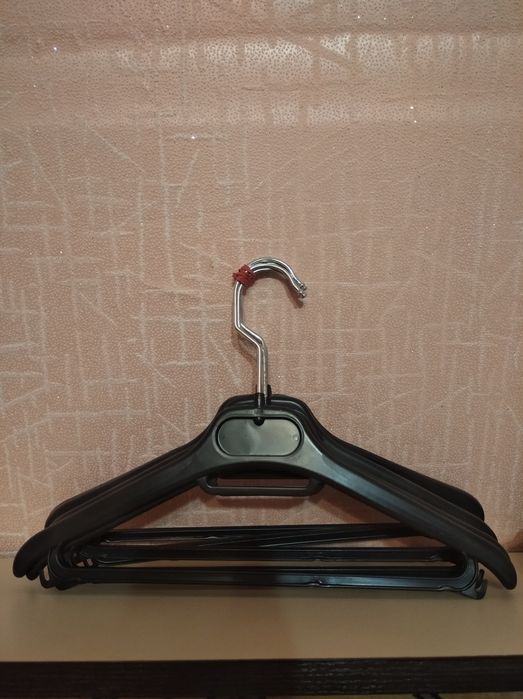 Дитячі тремпеля різні