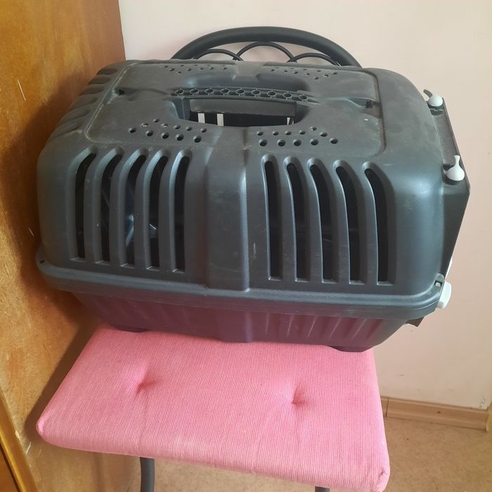 Переноска ддя домашніх  тварин.