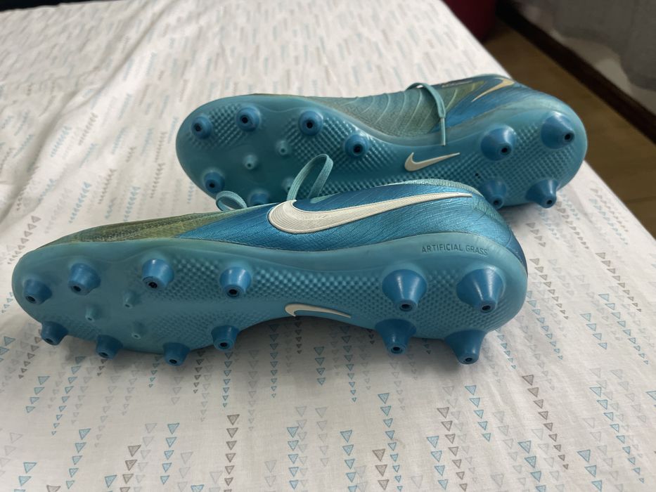 Chuteira nike phantow