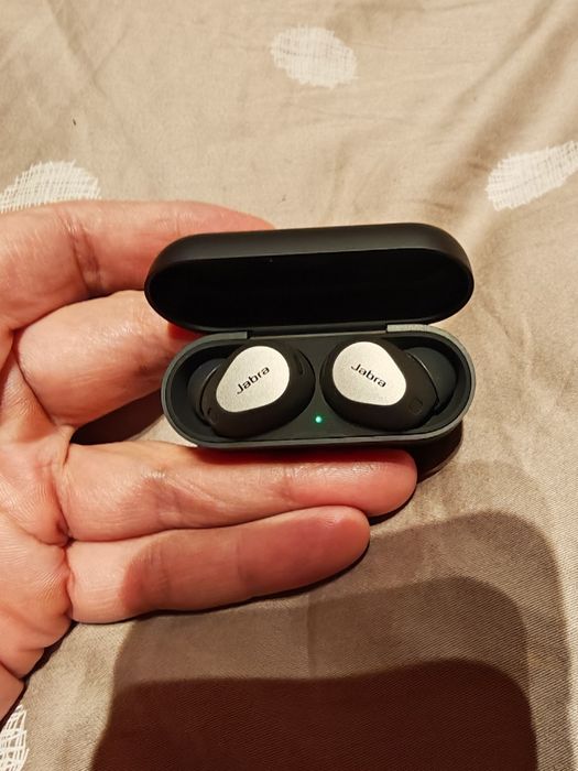 Jabra Elite 10 tytanowa czerń