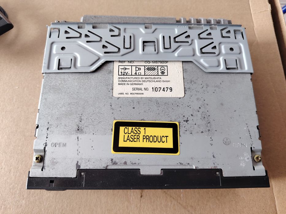 Radio Toyota Corolla (_E11_)