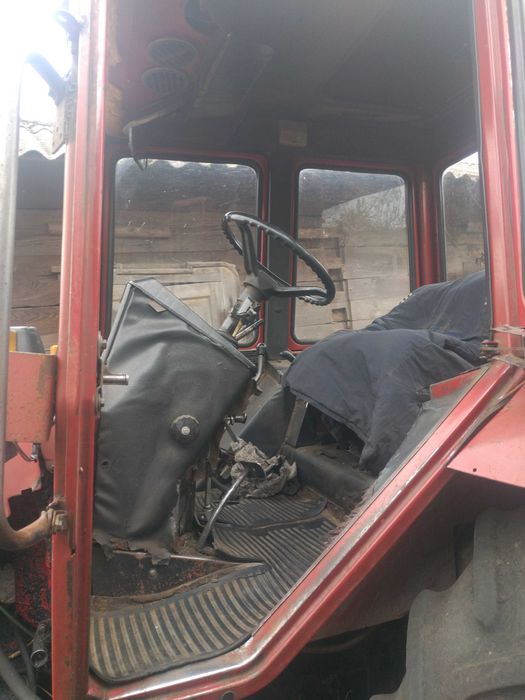 Продам МТЗ- 82 8200$ з захватом 9400$ .