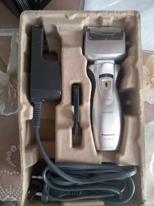 Електробритва Panasonic ES-RW30-s