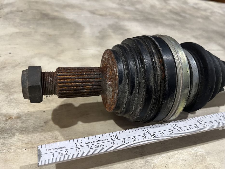 Półoś BMW E30 duża głowa NOWA oryginał