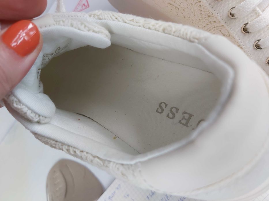 Nowe Sneakersy trampki GUESS plarforma ażur koronka 39 a320
