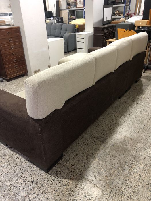 Sofa de 4 lugares grande medida 2,90x90 chaise 1,60