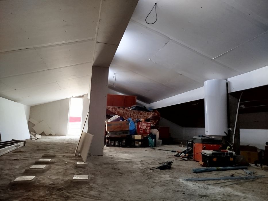 Pladur, barramento, pintura, piso flutuante, remodelação casas.