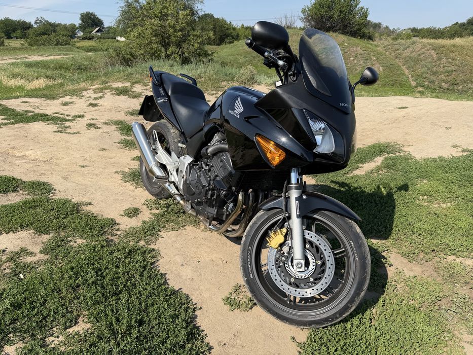 Продам HONDA CBF 600