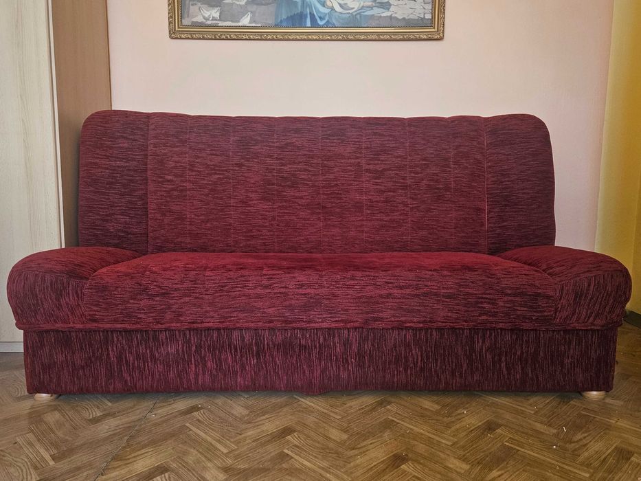 Wersalka w dobrym stanie