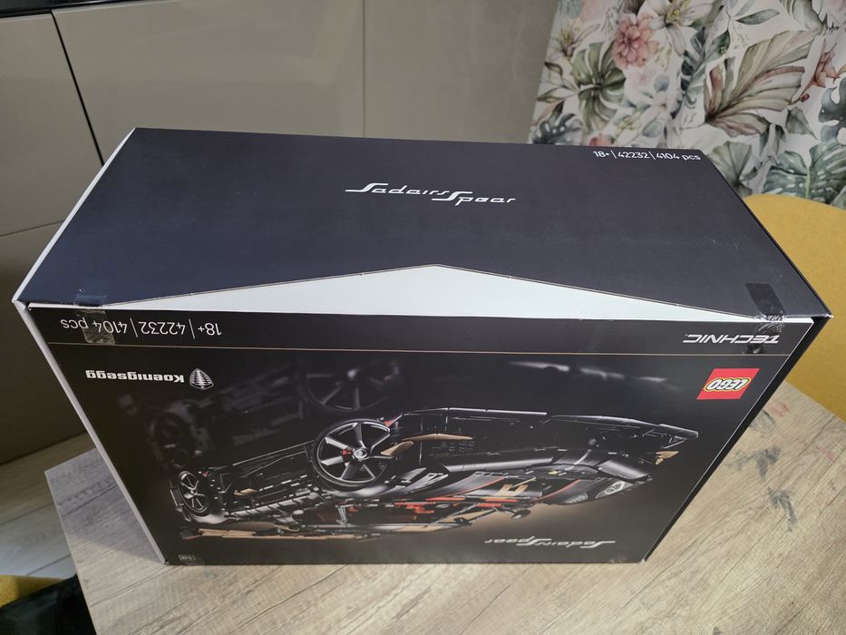 Novo Lego Technic 42232 Koenigsegg Sadair's Spear Megacar