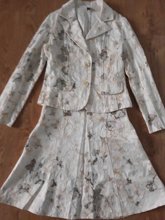 Komplet żakiet spódnica 38