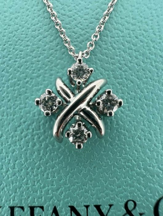 Золотий кулон з діамантами Tiffany