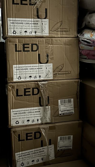 LED врізний світильник