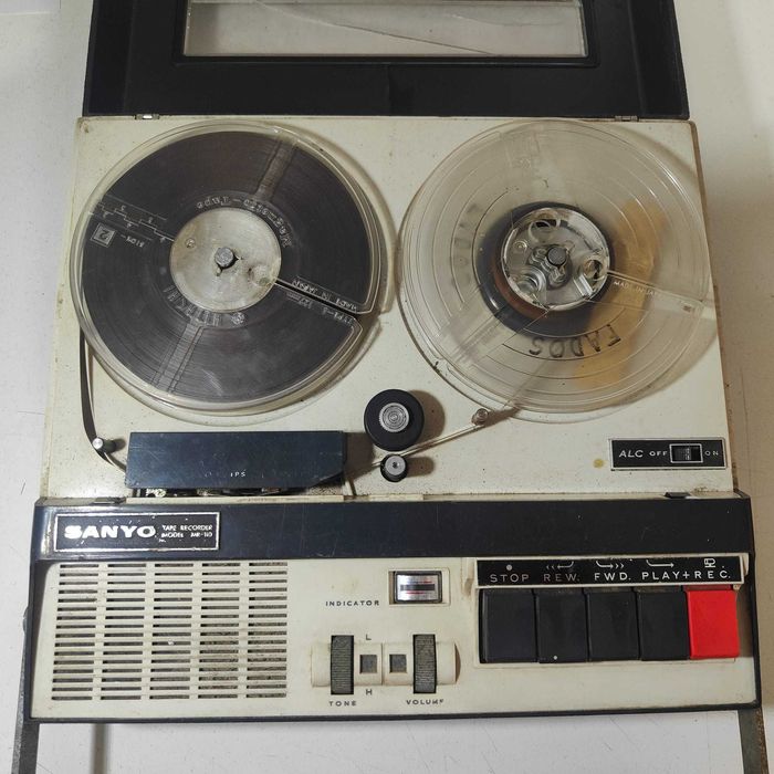 GRAVADOR BOBINES SANYO MR 110 (não foi testado)