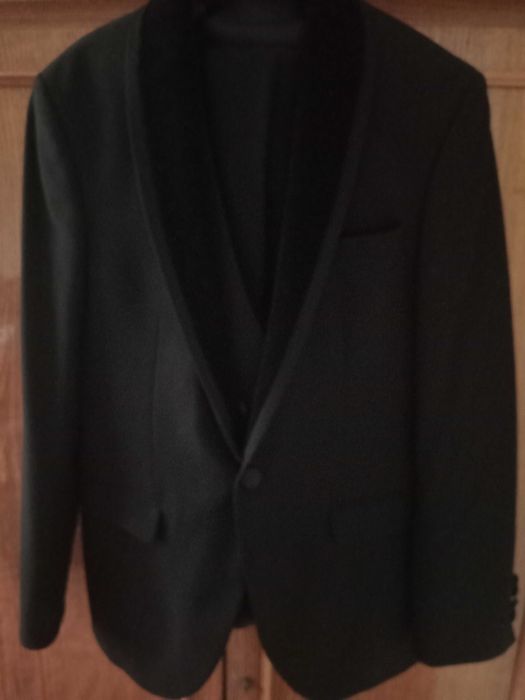 Продам чоловічий смокінг