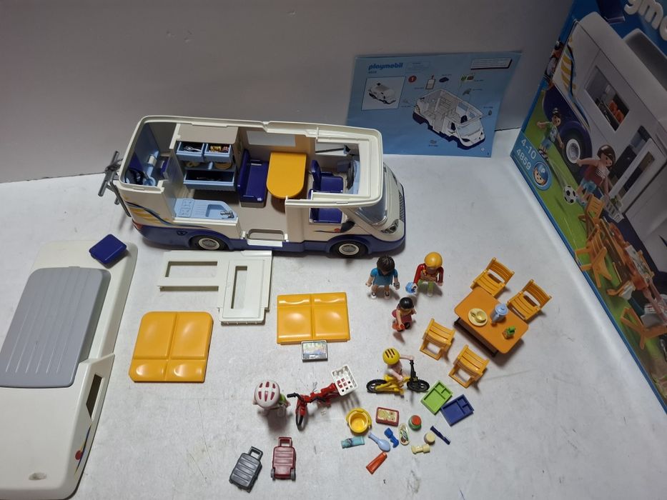 Playmobil 4859 Kamper z załoga
