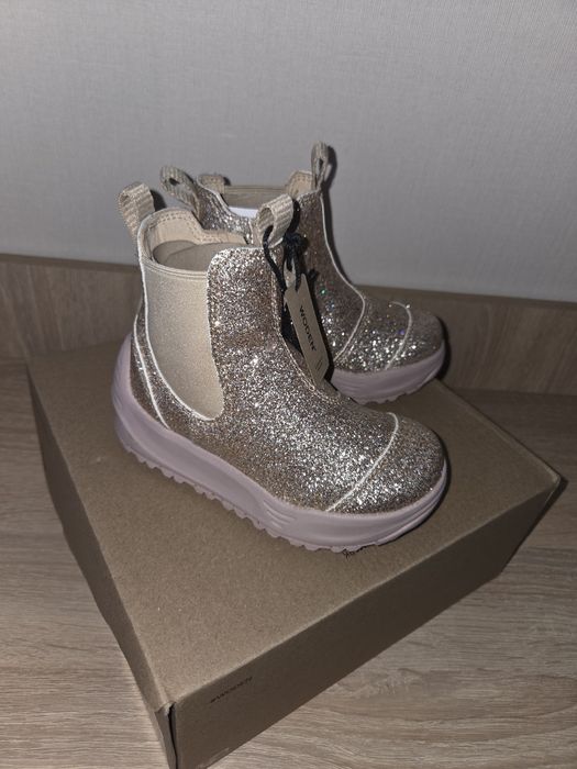 Чоботи ботінки демісезон для дівчинки фірмові нові устілка 16.5 см