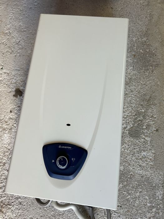 Esquentador Ariston Blu Control 11L a gas