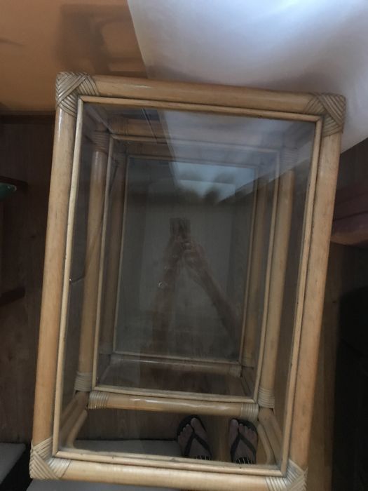 Movél/Mesa de apoio tipo carrinho de chá.