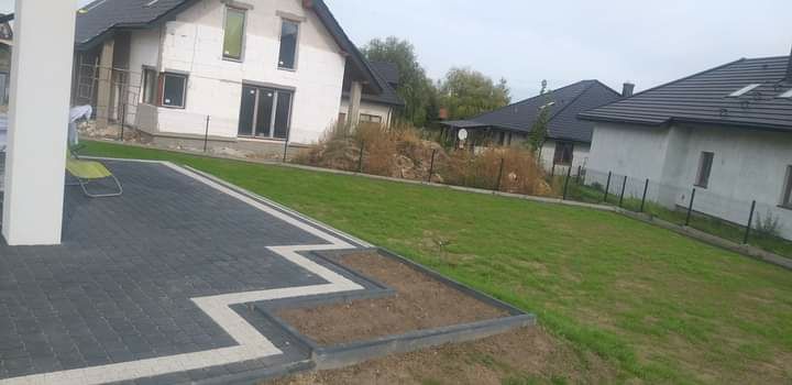 Usługi brukarskie Rafał Józefowicz, polbruk , układanie kostki,brukarz