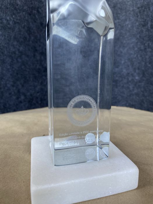 Escultura torso masculino cristal vista alegre