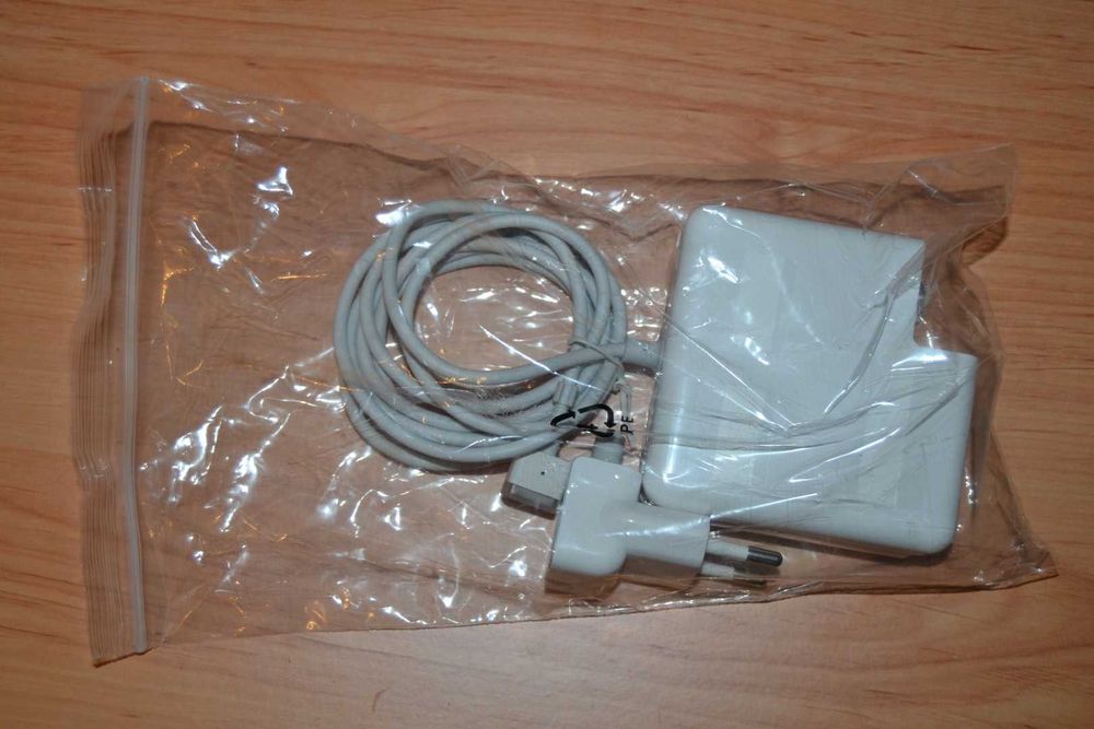 Carregador Apple MacBook 45W