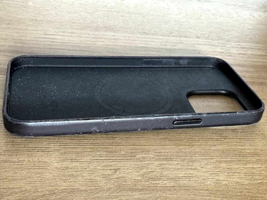 Apple Etui FineWoven z MagSafe do iPhone 15 Pro Max czarny