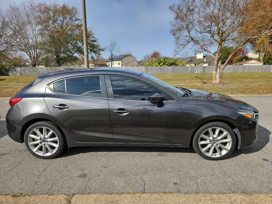 Mazda 3      2017