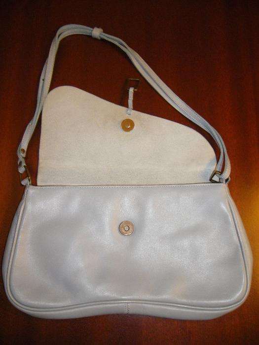 Mala de senhora em pele