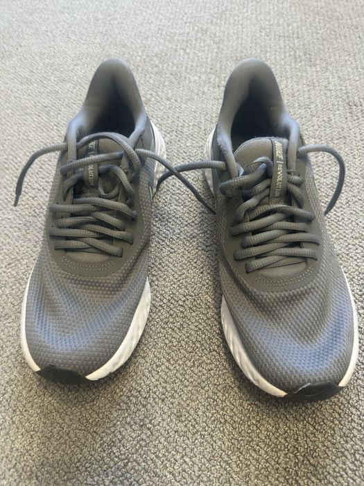Оргінальні Кросівки Nike (дуже легкі на літо те що треба)