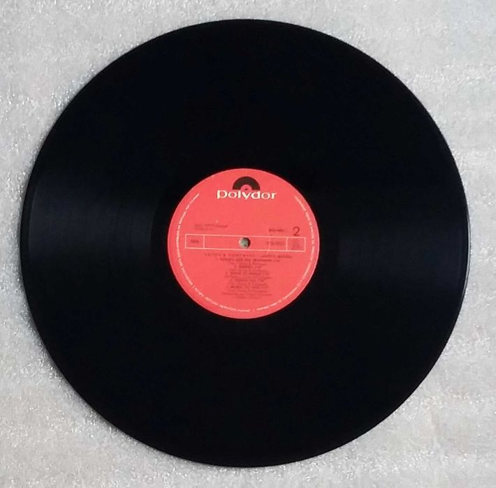 Xutos e Pontapés - Gritos Mudos LP