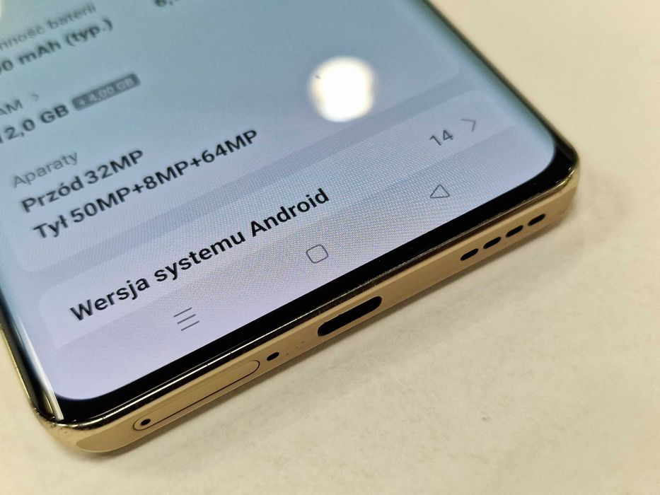 REALME 12 PRO+ 5G Dual SIM/ 12GB/ 512GB/ Navigator Beige/ Grade A-