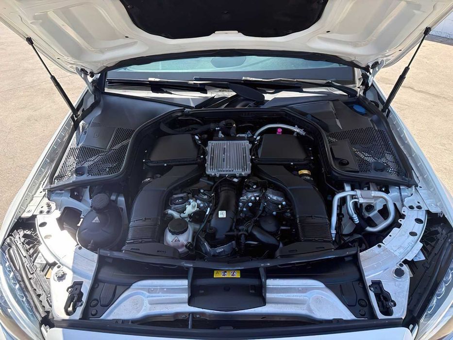Mercedes-Benz C-Class      2017