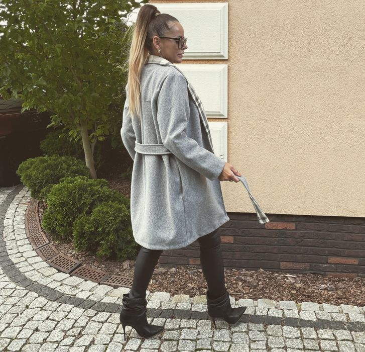 Płaszcz Klasyczny -Przejściowy Jesienny